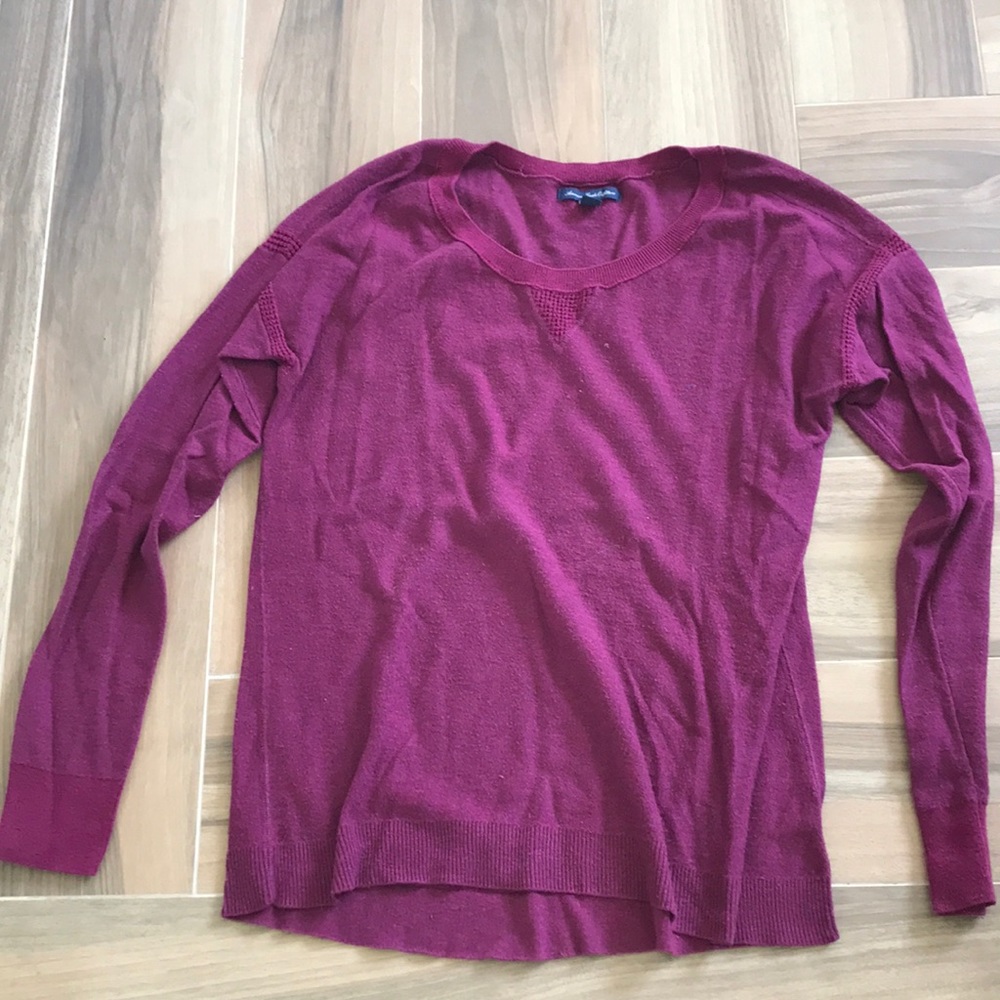 American Eagle maroon sweater